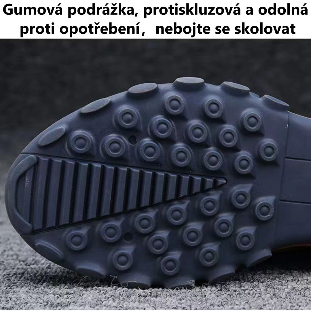 Ortopedická obuv Slancks® | Ergonomicky tvarovaná, měkká a pohodlná, zmírňuje únavu nohou po dlouhém dni.