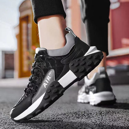 Ortopedická obuv Slancks® | Ergonomicky tvarovaná, měkká a pohodlná, zmírňuje únavu nohou po dlouhém dni.